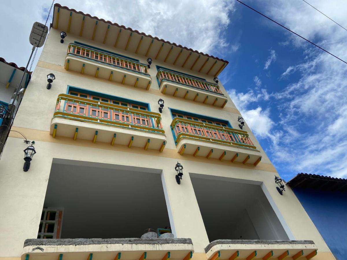 Balcones De La Pradera By Hope Lägenhet Guatapé Exteriör bild